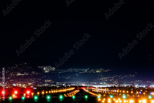 大阪国際空港