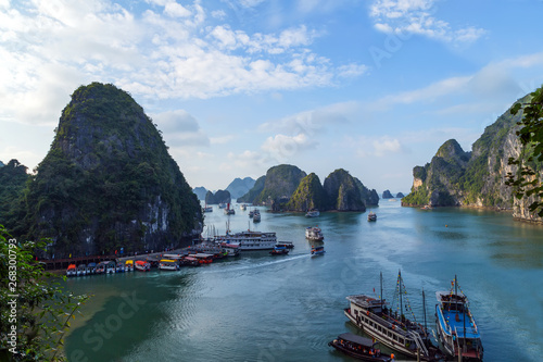 Halong Bay Tours, islands spectacular limestone northern Vietnam