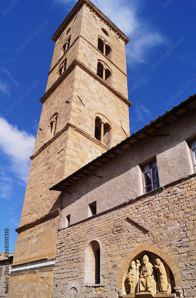 italy,tuscany,volterra,cathedral,tower,bell,church,medieval,Sky,high,italian,town,architecture,tourism,ancient,village,tuscan,View,europe,historic,attraction,building,religion,historical,top