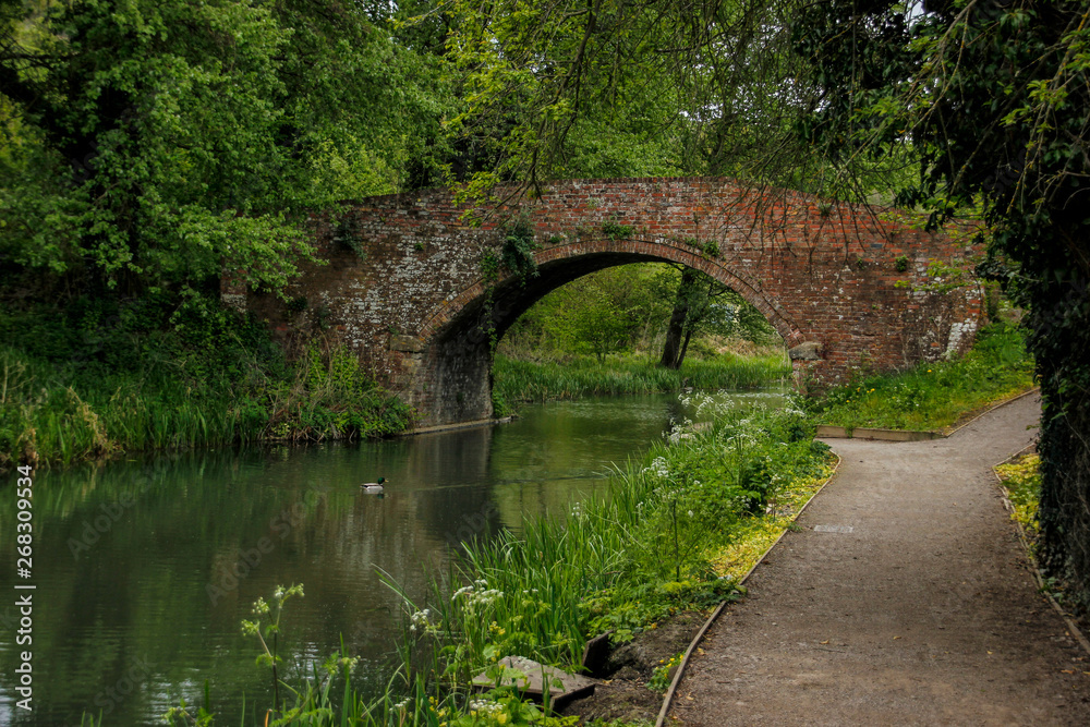 Bagpath Bridge, Thrupp, Severn-Thames Canal, Cotswolds, United Kingdom