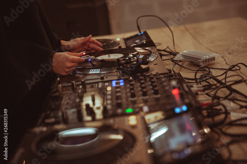dj
