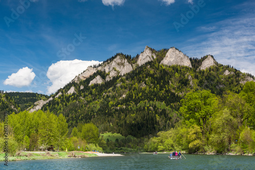 Fototapeta Naklejka Na Ścianę i Meble -  Adventure sports on river Dunajec in Pieniny National Park, Poland