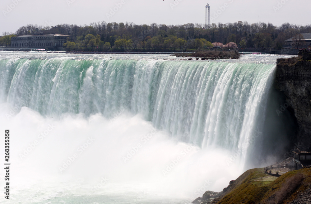 niagara falls