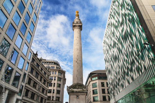 The Monument to the Great Fire of London photo