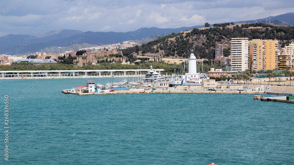 Fototapeta premium hafenstadt in malaga ,spanien