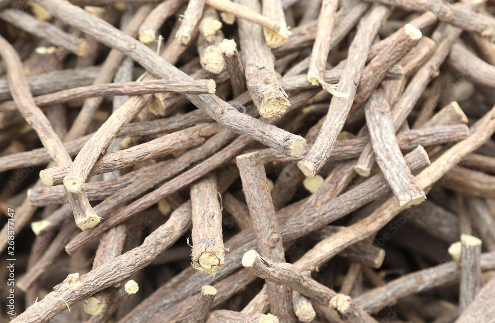 many licorice roots
