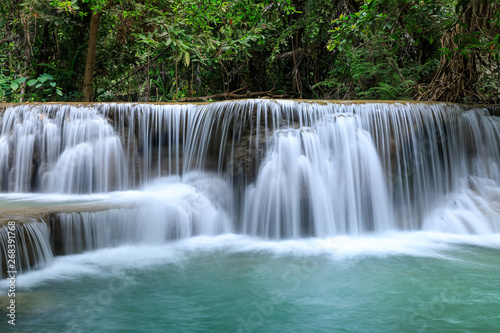 Fototapeta Naklejka Na Ścianę i Meble -  Huai Mae Khamin Waterfall, Khuean Srinagarindra National Park, Kanchanaburi, Thailand