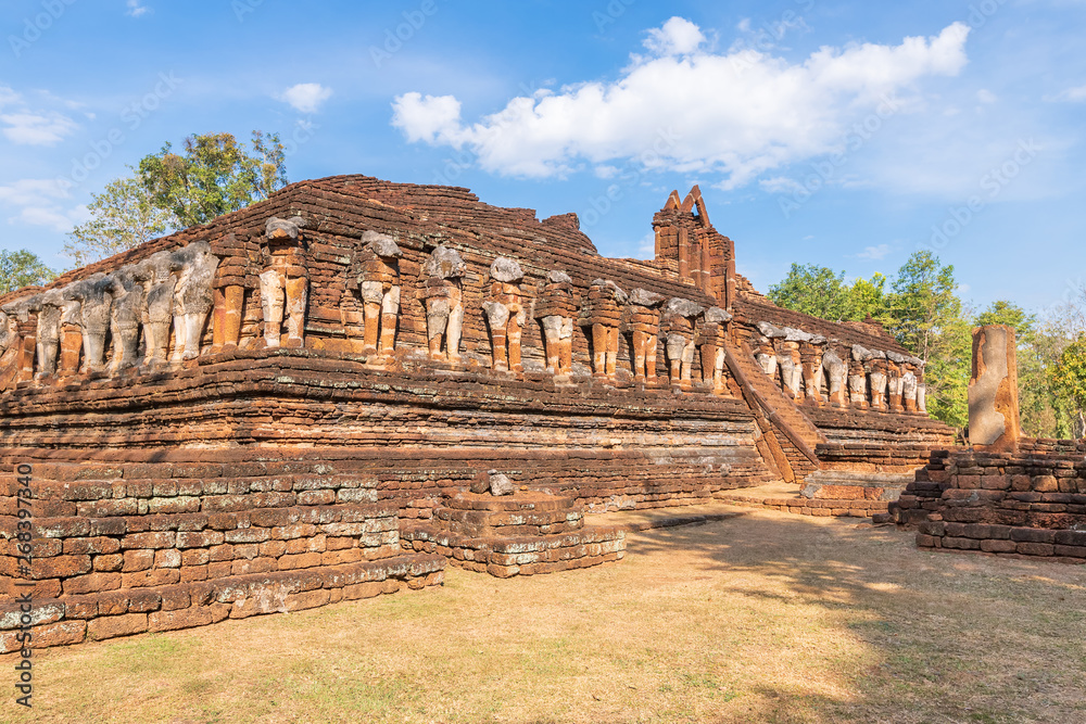 Ancient gate at Wat Chang Rob temple in Kamphaeng Phet Historical Park, UNESCO World Heritage site