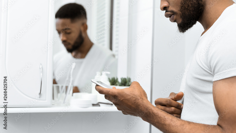 Obraz premium Man in bathroom concept