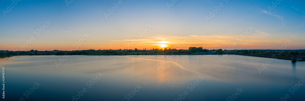 Fototapeta premium Bart Green Reservoir, United Kingdom, Birmingham