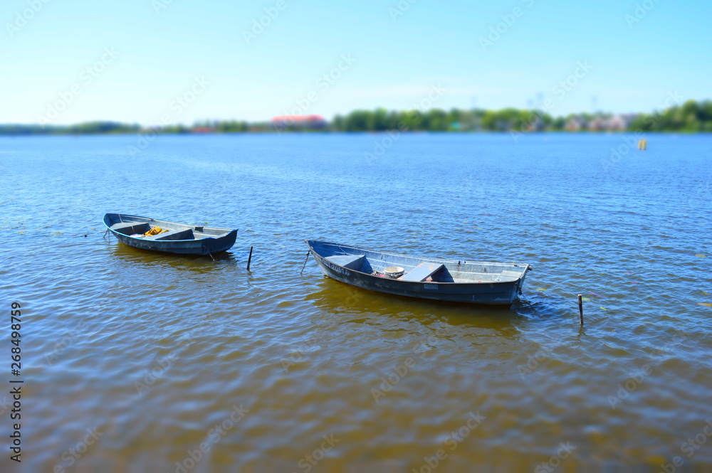 Łodzie na jeziorze Drwęckim, Ostróda, Mazury, Polska
