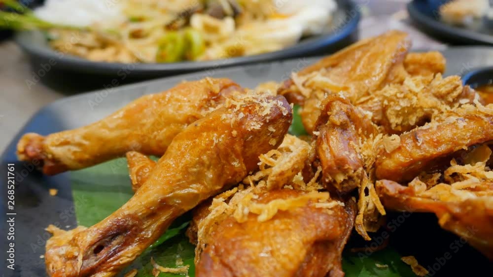 Baked chicken wings with sesame seeds and spicy chili sauce Baked chicken wings with sesame seeds and spicy chili sauce