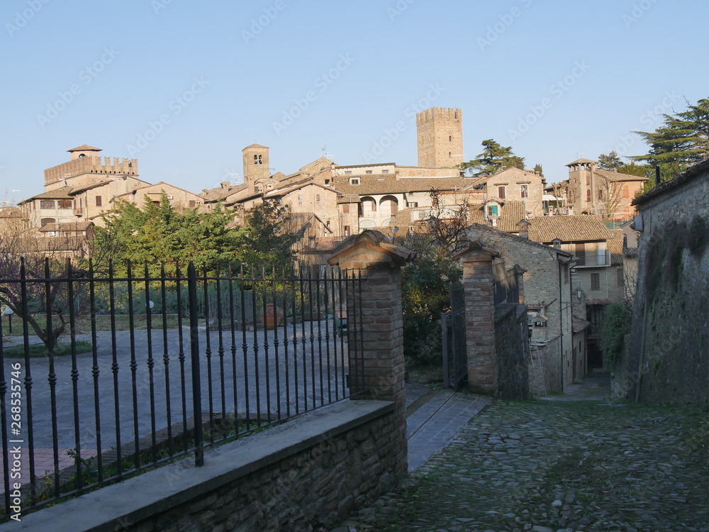 Typical street in Castell'Arquato. They were built in Medieval age with Arda river stones.