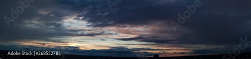 Fototapeta Naklejka Na Ścianę i Meble -  sunset over town