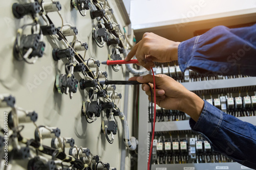 Technician,Instrument technician on the job calibrate or function check pneumatic control valve in process oil and gas platform offshore,technician photo