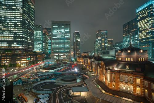 東京駅の夜景と光跡 © youreyesonly