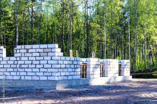 construction of a house made of aerated concrete, cast Foundation on a warm stove. nature of the far North of Russia