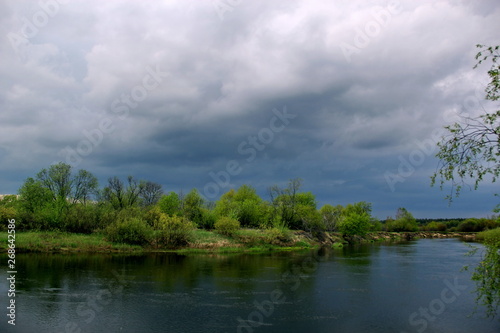 Cloudy day on the river © Сергей Инников