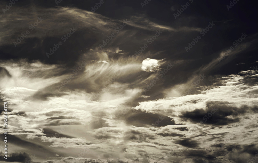 Obraz premium Dark dramatic sky