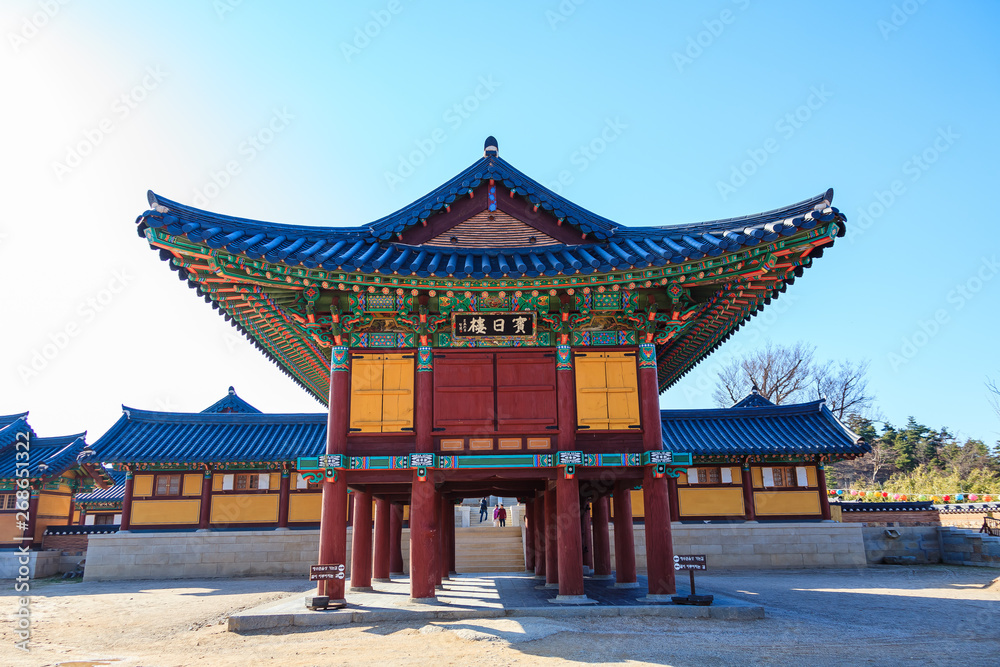 Obraz premium Korean Buddhist temple Naksan Temple