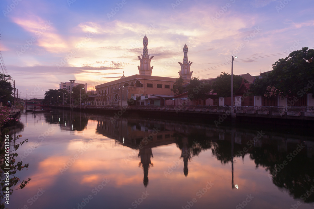 Ridwanool islam Mosque in Bangkok , Thailand