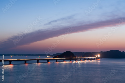 角島大橋の夕暮れ