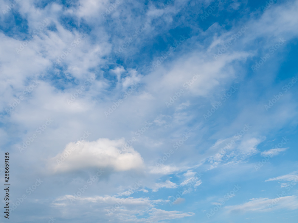 Obraz premium Nature blue sky with cloudy
