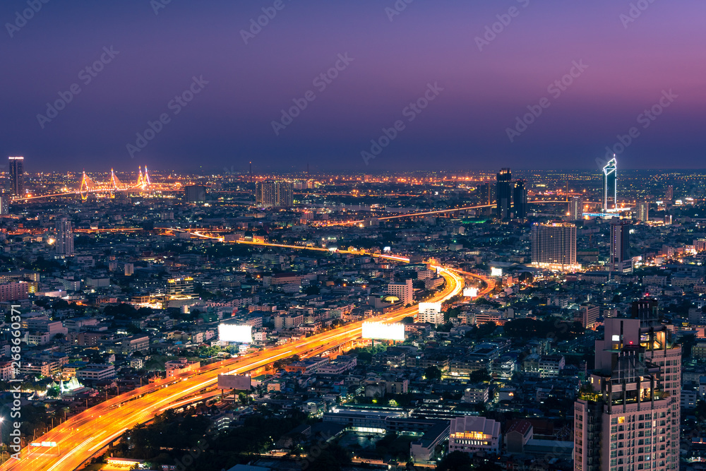 Fototapeta premium Aerial panoramic view of Bangkok cityscape at night