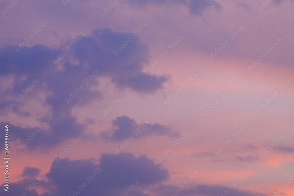 Fototapeta premium Colorful sky with clouds at dusk for background backdrop 