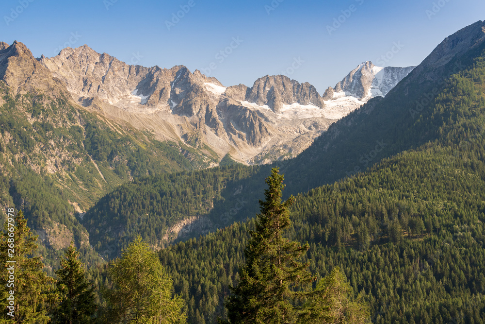 Typical mountain landscape on the Italian dolomites Typical mountain landscape on the Italian dolomites