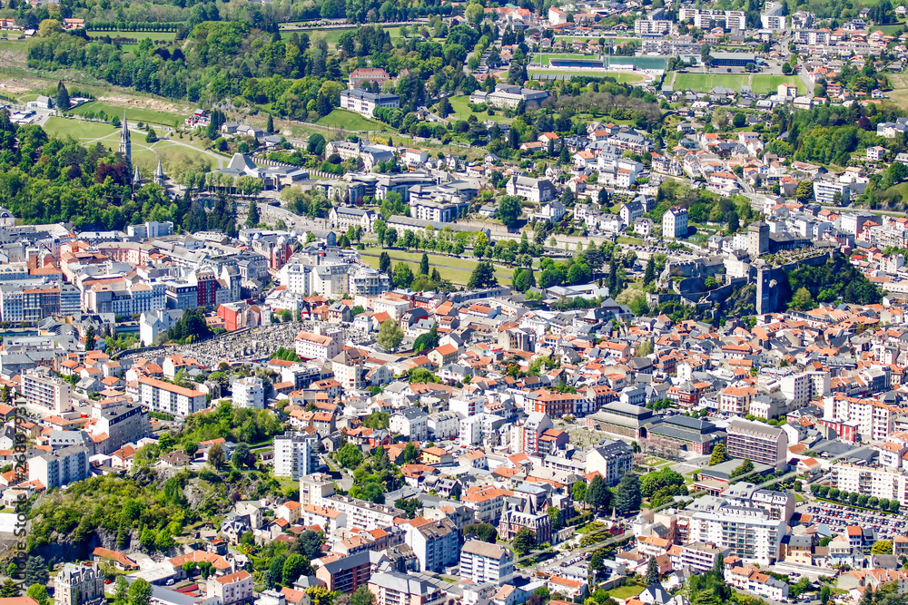 Château Fort de Lourdes et ville Château Fort de Lourdes et ville
