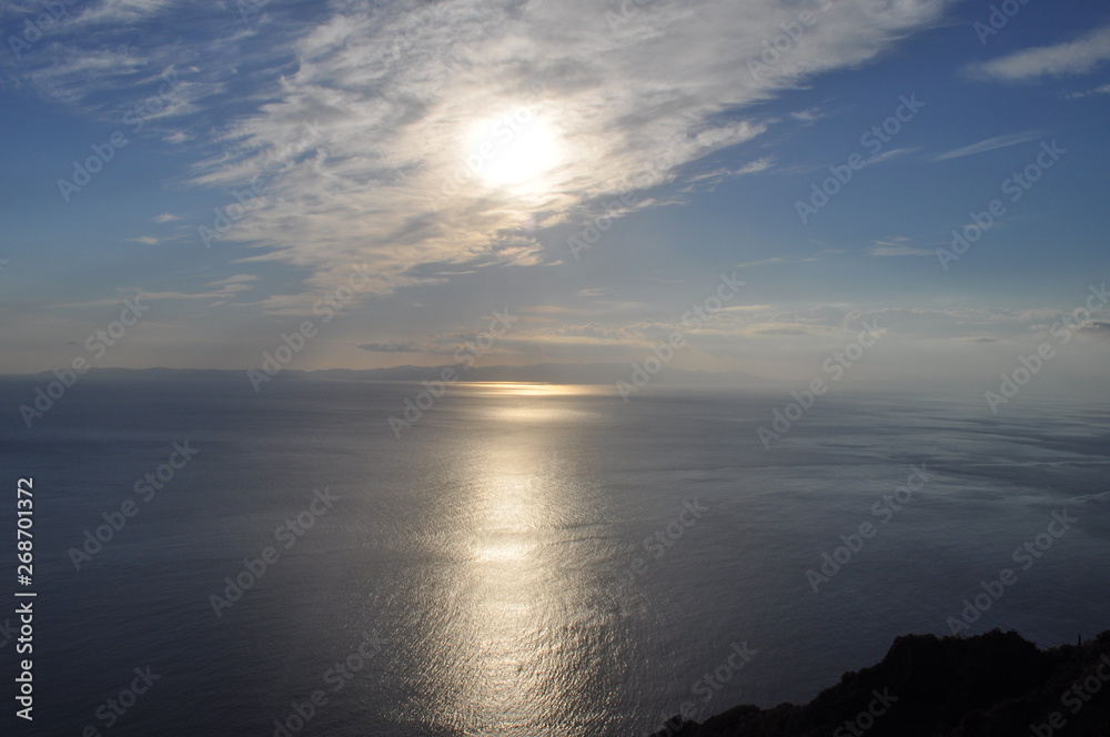 Obraz premium The beautiful sunset natural sea landscape