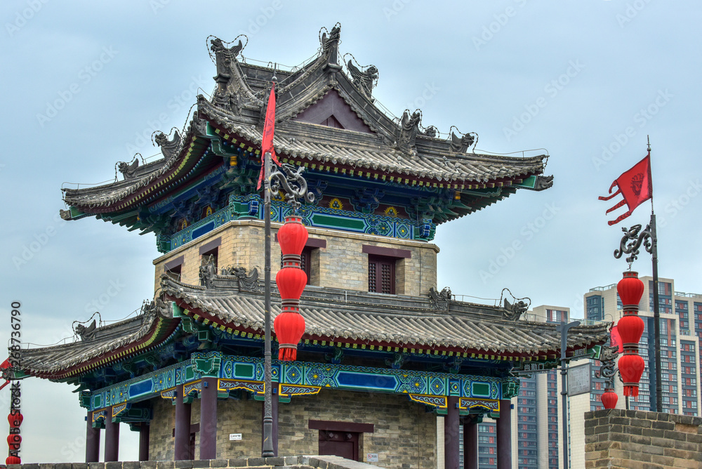 Naklejka premium Shaanxi ancient city wall and Bell Tower and Drum Tower, Xi'an, China