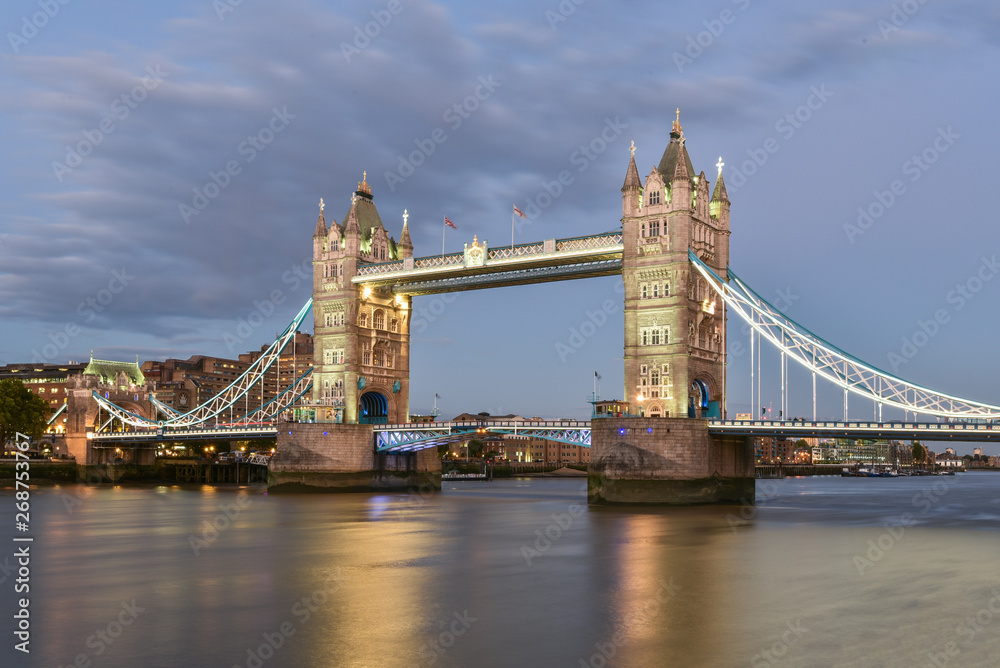 Fototapeta premium wieża most