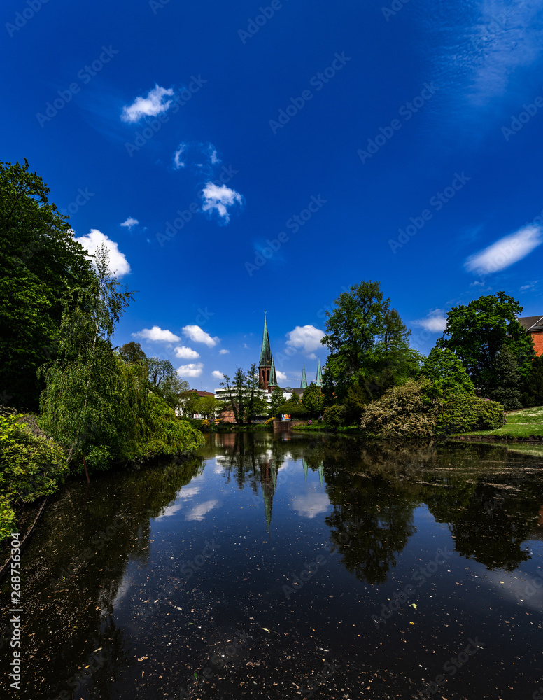 Schlosspark mit Lambertikirche Oldenburg