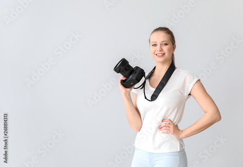 Young female photographer o...