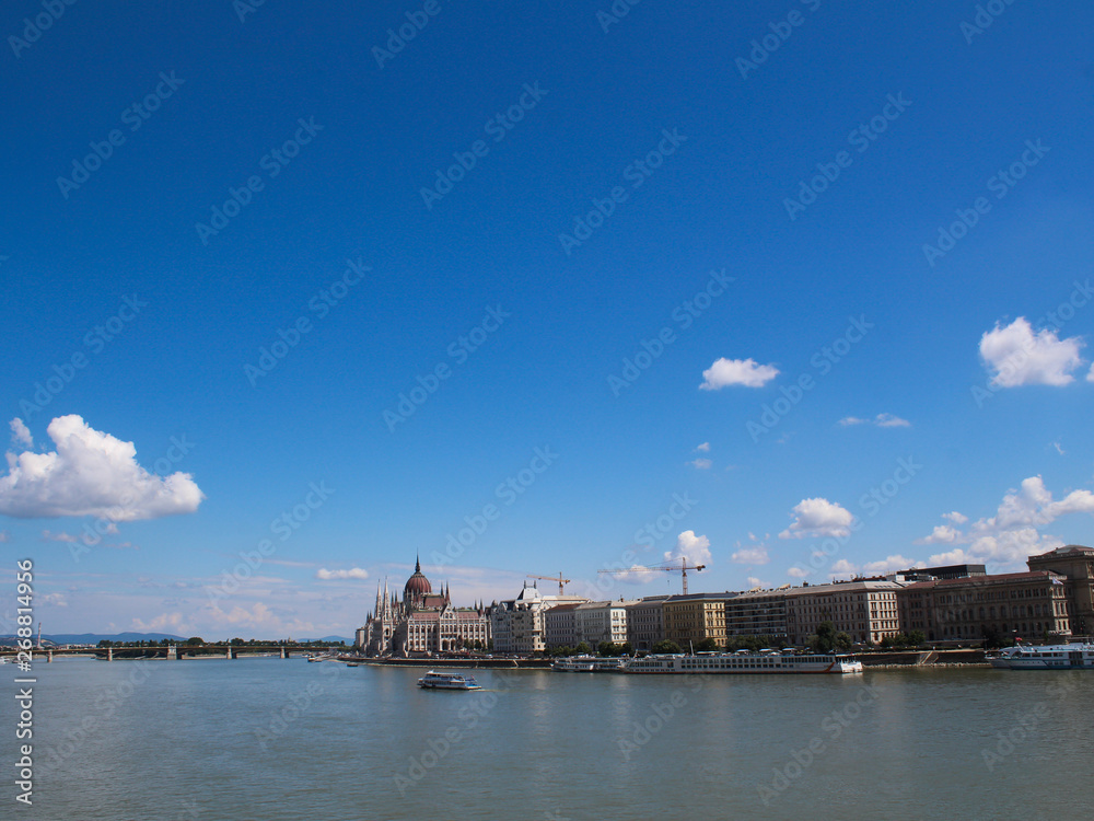 Fototapeta premium Chain Bridge, Budapest, Hungary - Stock image