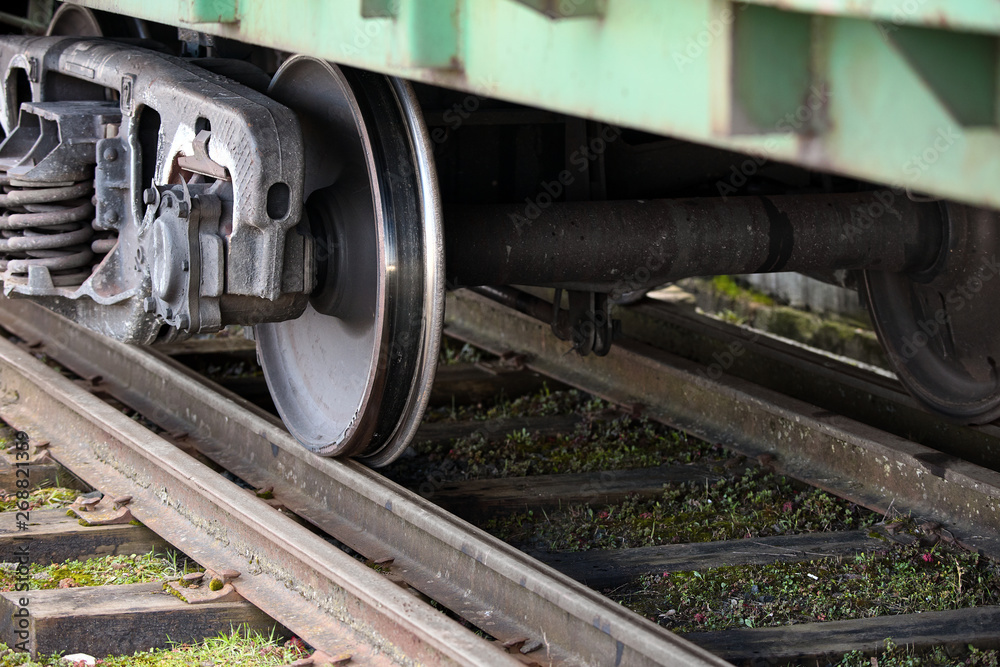 dual-gauge-tracks-example-that-allows-the-passage-of-trains-of-two