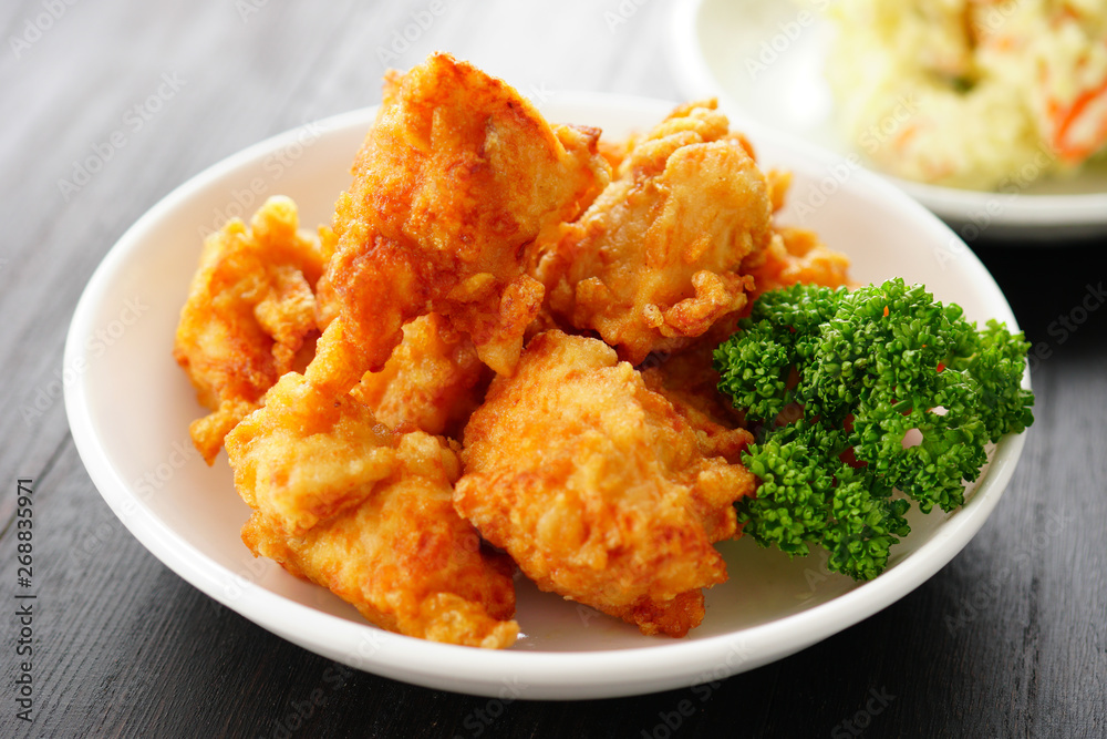 鶏ムネ肉の塩から揚げ 鶏ムネ肉の塩から揚げ