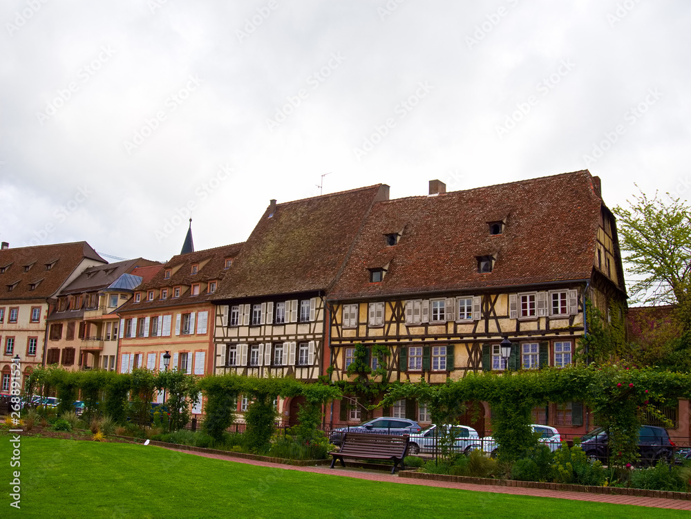 Häuserzeile in der Altstadt von Wissembourg