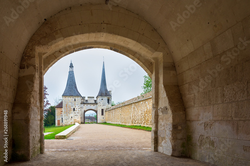 Tours, rempart et fortifications de l'entrée principale de l'abbaye du Bec Hellouin, Normandie, France