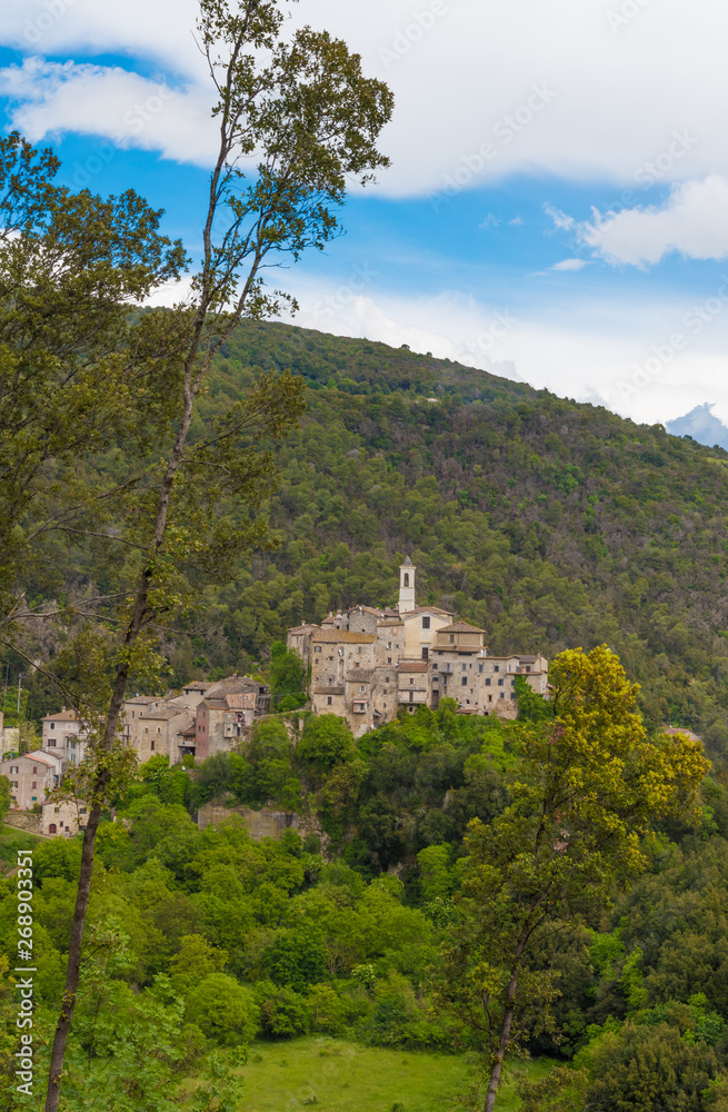 Rocchette, Torri in Sabina (Italy) - A little uninhabited medieval village in the heart of the Sabina, Lazio region, during the spring