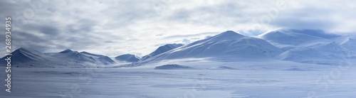 Svalbard - an arctic wonderland © Tomi