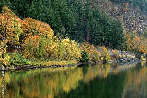 Hartmann Pond in the Columbia Gorge, Oregon