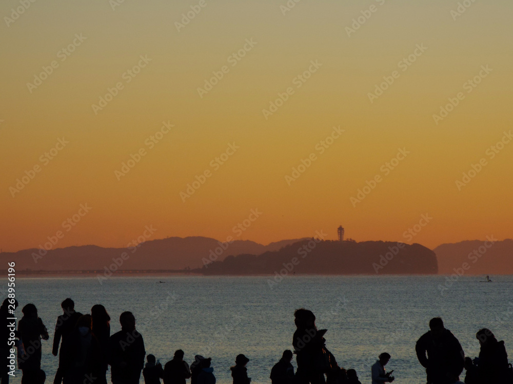 【神奈川県】日の出の江の島 / 【Kanagawa】Enoshima Island