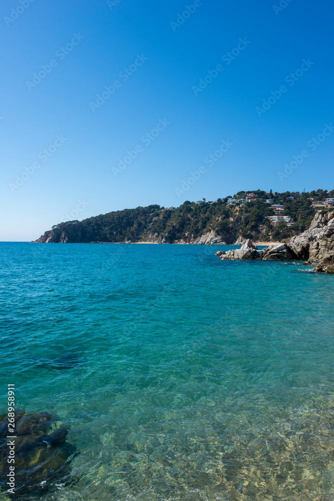 The creek llorell by the way of round, Tossa de mar