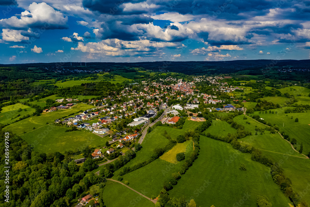 Das Dorf Schotten in Hessen aus der Luft