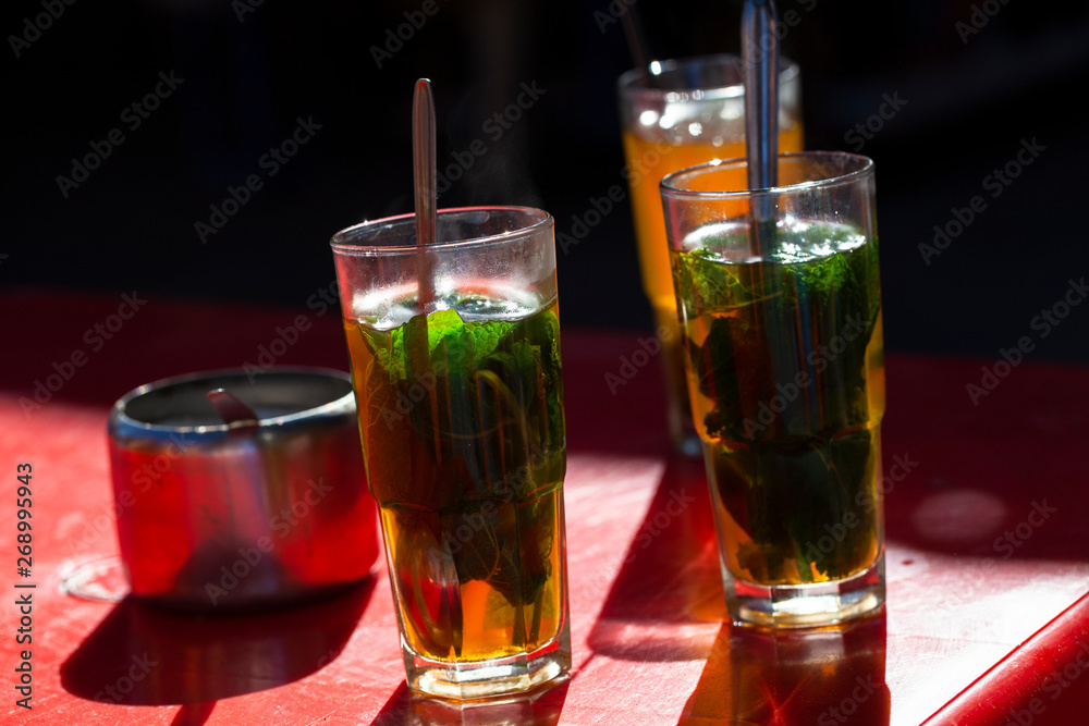 Té marroquí con menta Té marroquí con menta
