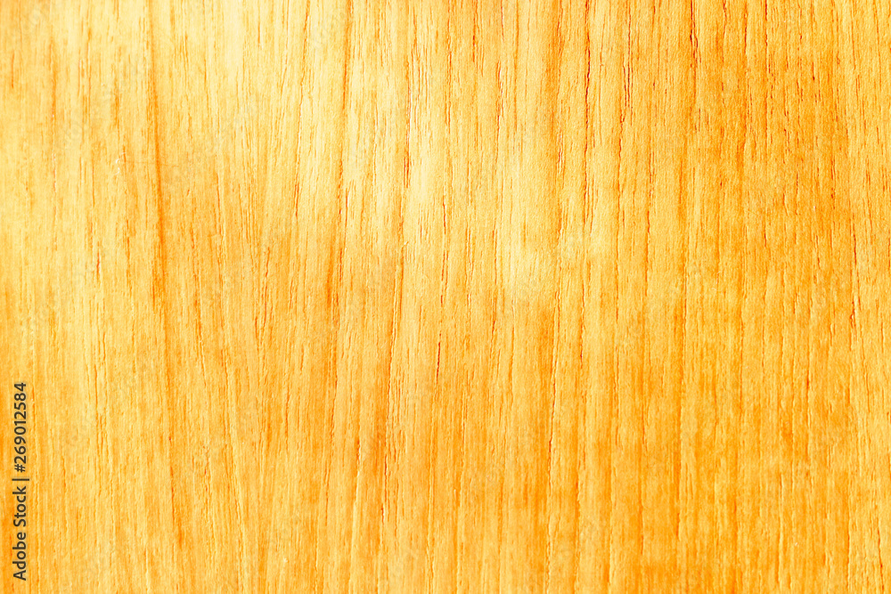 Naklejka premium Plan rapproché de la veinure d'une planche de bois de charpenterie de marine vernie couleur chêne clair