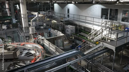 Modern conveyor for water bottling machine 
